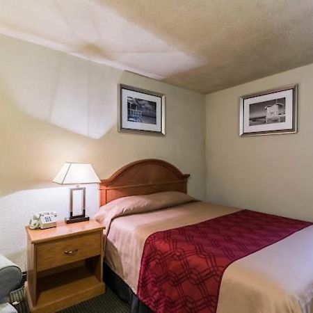 Eco-Inn Suites Baytown Exterior photo
